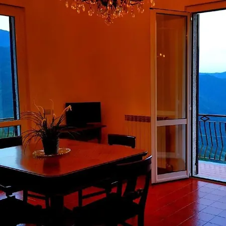 Panoramahaus Zwischen Den Cinque Terre Und Portofino By Interhome Hébergement de vacances *